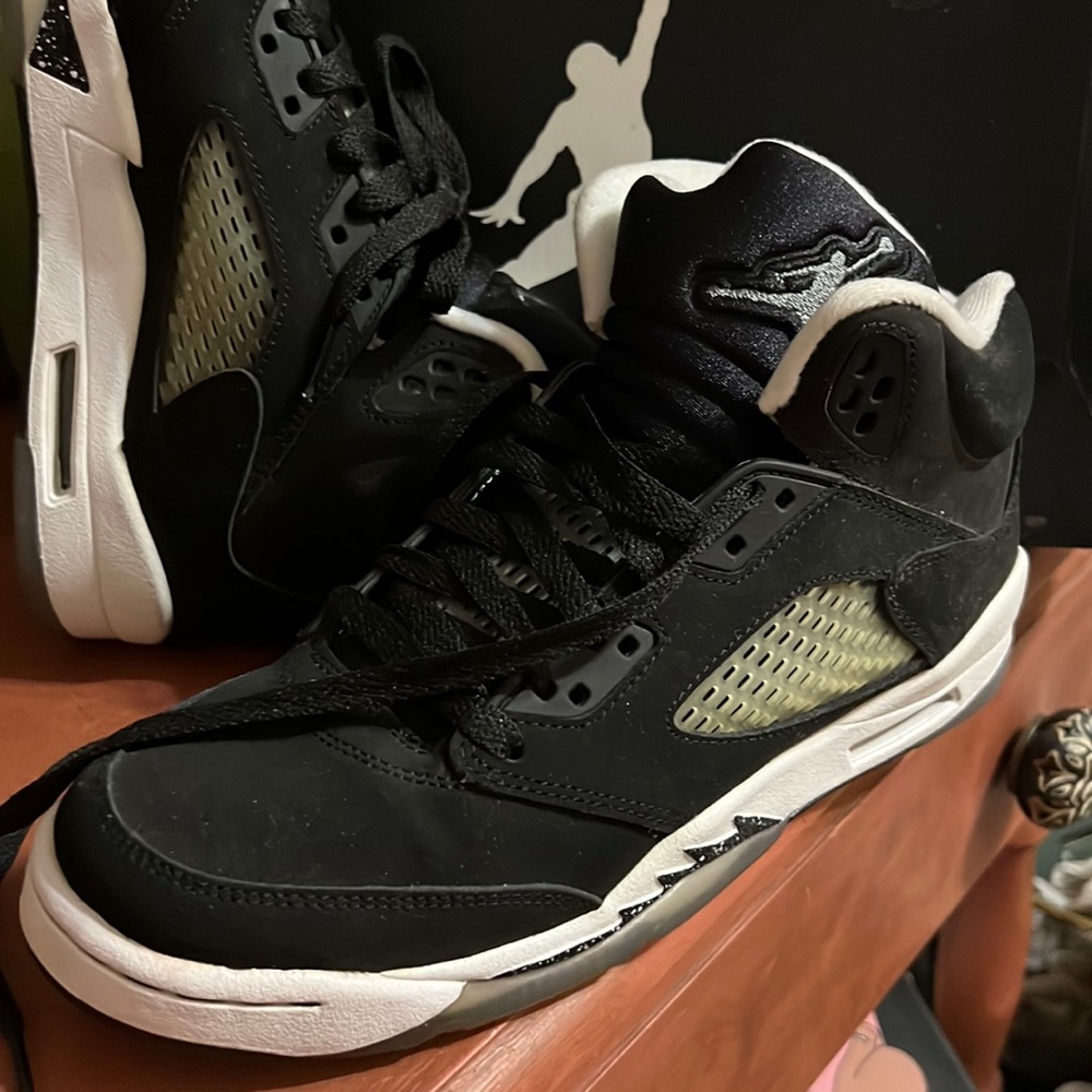 Nike Kids Black and White Basketball Sneakers